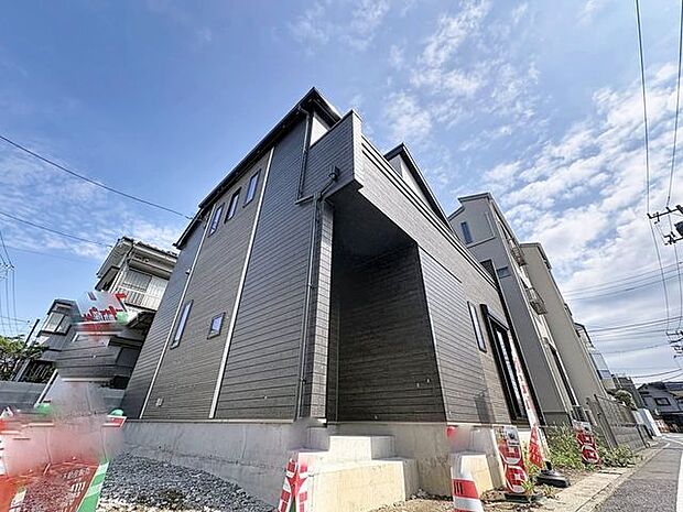 「〜2階建て3LDK〜」生活を彩る設備、豊富な収納、楽々の家事動線が揃う邸宅!快適な住まいでワンランク上の生活が送れます。