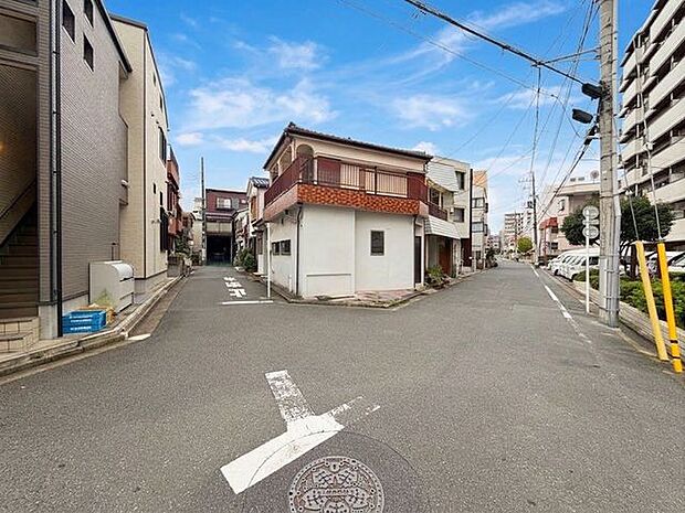 「北側4m公道 西側6m公道」