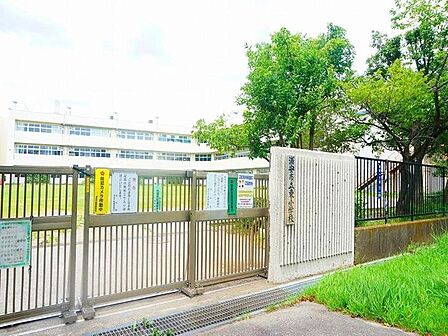 浦安市立東小学校 360m