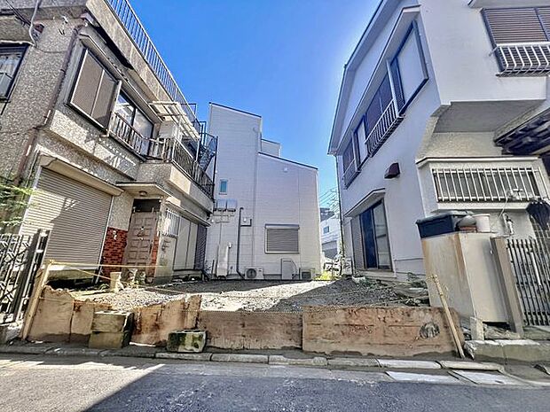 「～3階建て3LDK～」快適に過ごす条件は、一人ひとり違います。だからこそ飾り過ぎないシンプルな内装と偏り過ぎないデザインで統一しております。