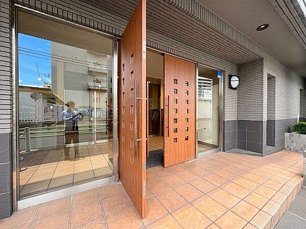 「エントランス入口」