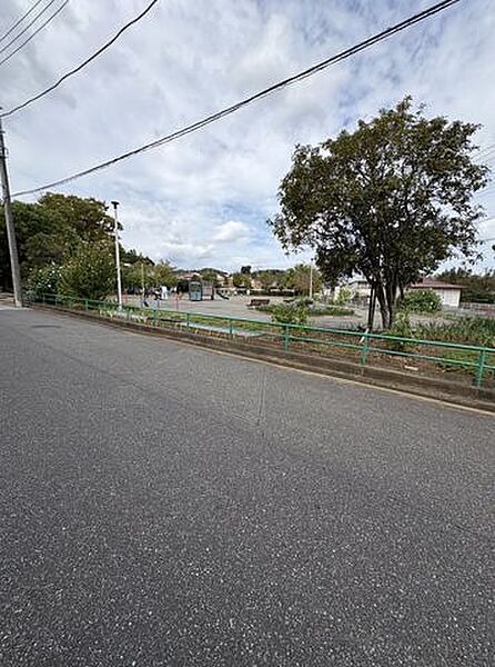 山部公園 180m