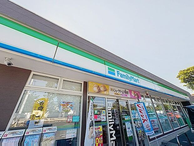 ファミリーマート東京化学大学国府台キャンパス店 徒歩7分。 530m