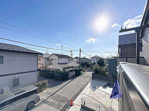 「眺望」心地よい風を感じながら、青空を眺め一息つくことのできる住空間です。