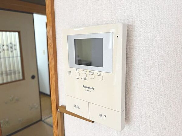 「TVモニター付きインターホン」