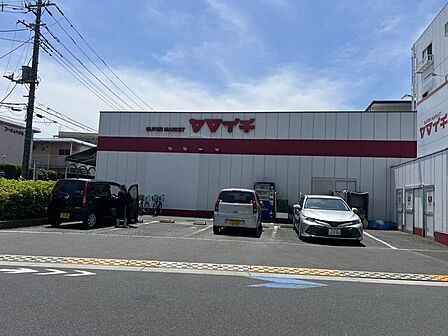徒歩2分。ヤマイチ北葛西店 160m