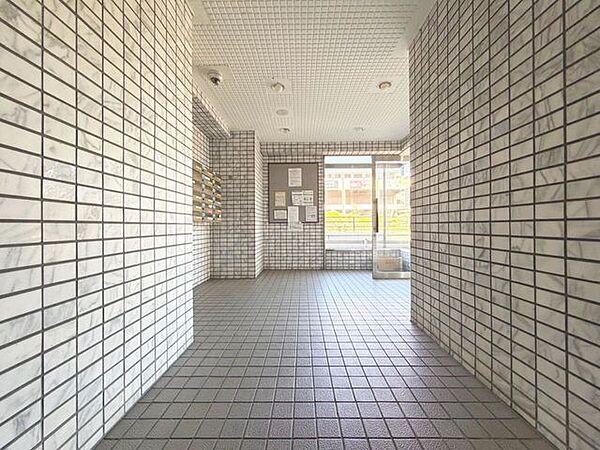 「エントランス」