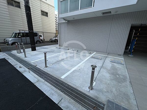 画像25:プレディアコート本町　駐車場