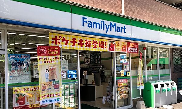 画像25:【コンビニエンスストア】ファミリーマート 緑橋中央大通店まで320ｍ