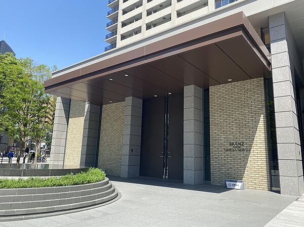 エントランスを拡大表示