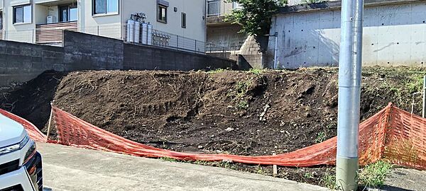 南道路に面しているので陽あたり良好です。