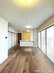 アーガス・レーヴ健軍グラン（ペット可マンション） 4LDKのリビング/ダイニング