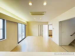 熊本市南区白藤1丁目　中古戸建 3SLDKのリビング/ダイニング