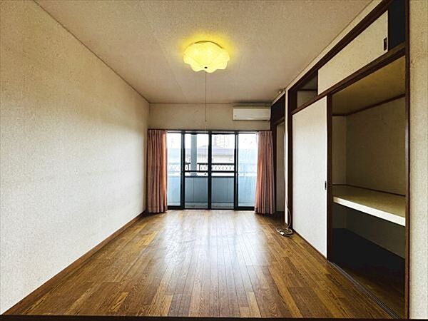 洋室を拡大表示