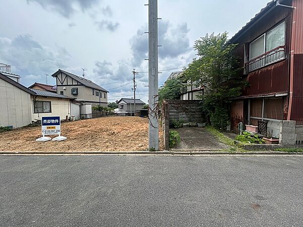 北側隣地境界（2026年6月）東側から撮影