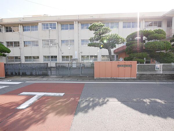 画像15:南原小学校(1、700m)