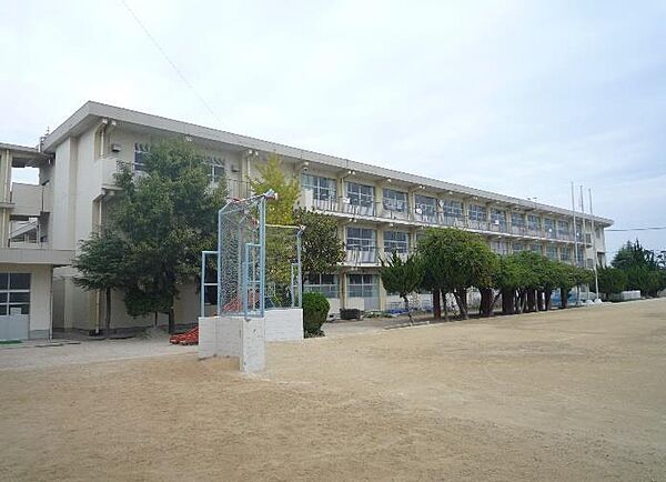 曽根小学校(400m)