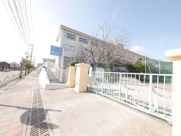 画像15:苅田小学校(1、660m)