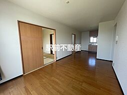 メゾン・ド・ファミーユB 201 2階2LDKのリビング/ダイニング