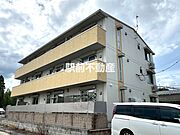 玉名駅より徒歩42分 築6年11ヶ月 3階建の賃貸物件