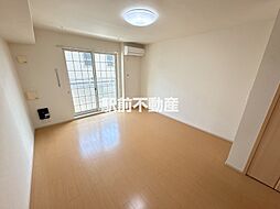 エバーラスティング・ステージ 102 1階1Kのリビング/ダイニング