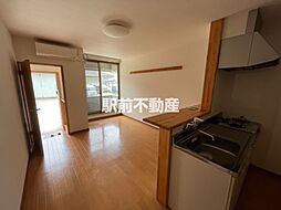 プラージュ浜田町 102 1階1LDKのリビング/ダイニング