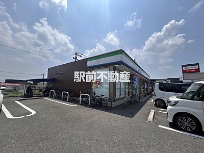 周辺：ファミリーマート轟木町店 