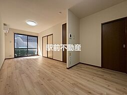 サンクチュアリー久留米VI 105 1階1LDKのリビング/ダイニング