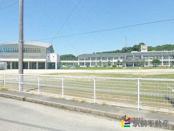 画像4:見崎中学校 