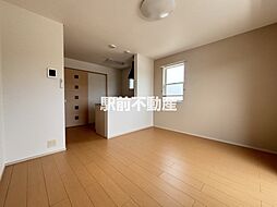 リコルドルーチェ 201 2階1LDKのリビング/ダイニング