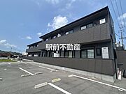  築1年10ヶ月 2階建の賃貸物件