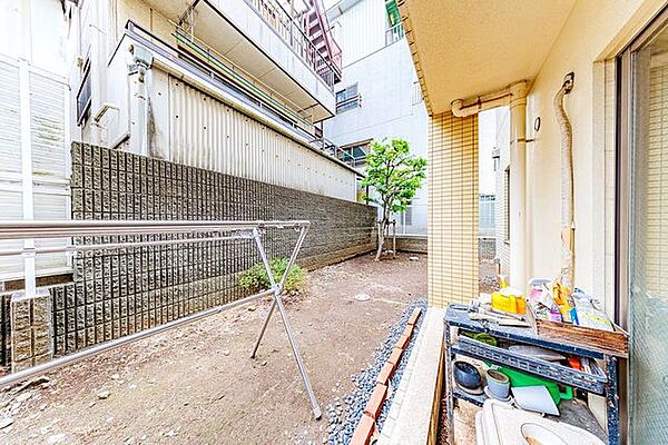 2面テラス付き。明るい陽光と心地よい風が通り抜ける住空間です。