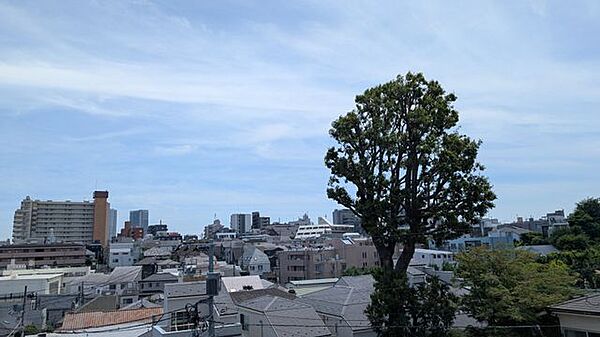 眺望良好です。晴れた日には青空が広がります。