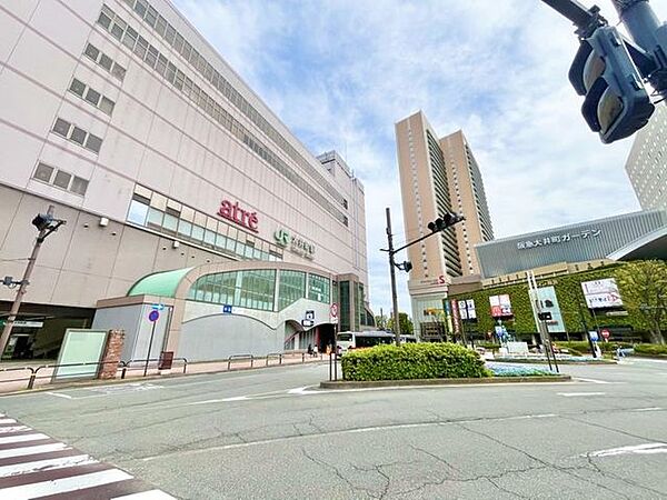 大井町駅(JR京浜東北線、東急大井町線、りんかい線) 徒歩15分。 1190m