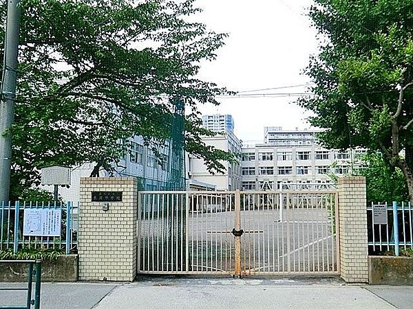 品川区立東海中学校 徒歩9分。 670m