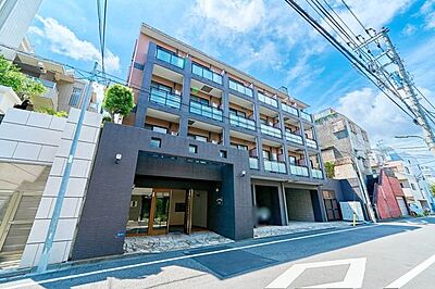 外観：～現地に足を運ぶことによって、周辺環境や町の雰囲気など、たくさんのことを感じていただけます～