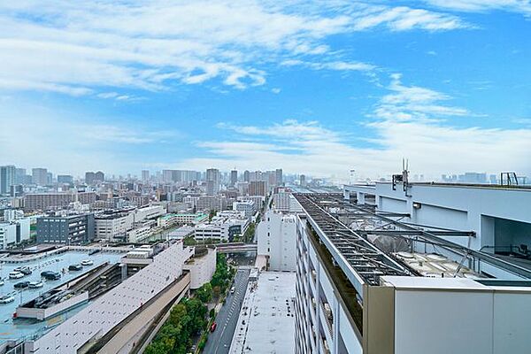 21階部分のお部屋。高層の建物が少なく、遠くまで見渡せます。※気象条件等によって異なり、将来にわたって保証されるものではありません。