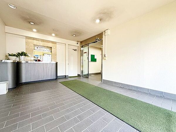 エントランスホール