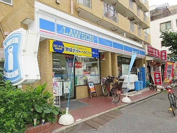 ローソン大森海岸駅前店 徒歩1分。 60m