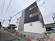 茨木市駅より徒歩9分 新築 3階建の賃貸物件
