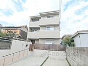 茨木市駅より徒歩12分 3階 築11年11ヶ月の賃貸物件