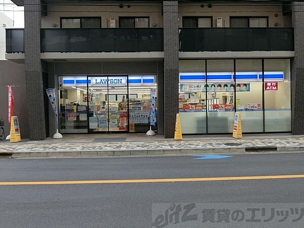 画像28:ローソン茨木春日一丁目店 徒歩9分。 720m