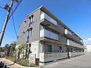 JR総持寺駅より徒歩23分 築10年10ヶ月 3階建の賃貸物件