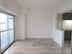 リアライズ高槻 5階2LDKのリビング/ダイニング