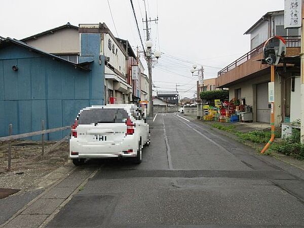 前面道路含む現地写真
