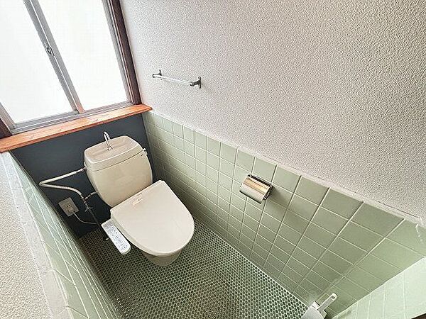 トイレを拡大表示