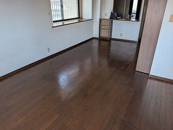 リビング/ダイニングを拡大表示