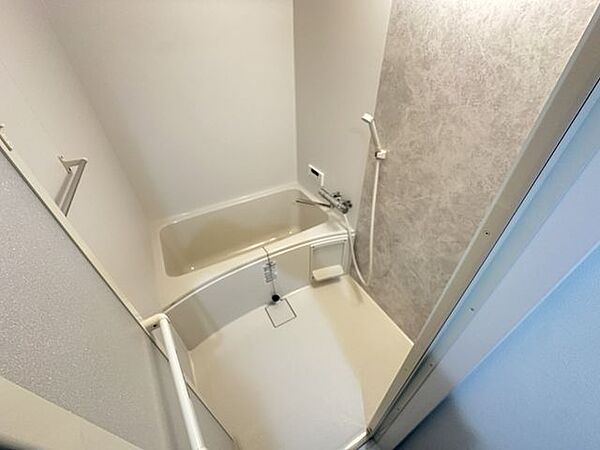 バス