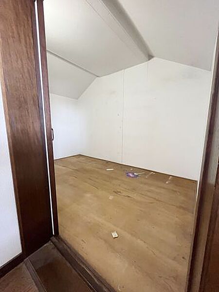 小屋裏収納