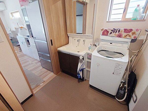 洗面所からキッチンへ使いやすい動線